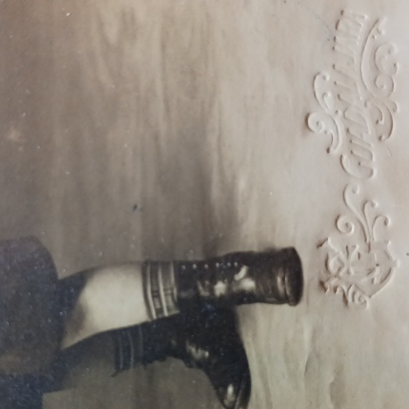 Vintage Photo of Child from Guadalajara, Button/Shoe Hook, 12 Shoe Buttons - Picture 7 of 7